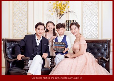 Chụp ảnh gia đình Tết 2023 đẹp tại Hà Nội